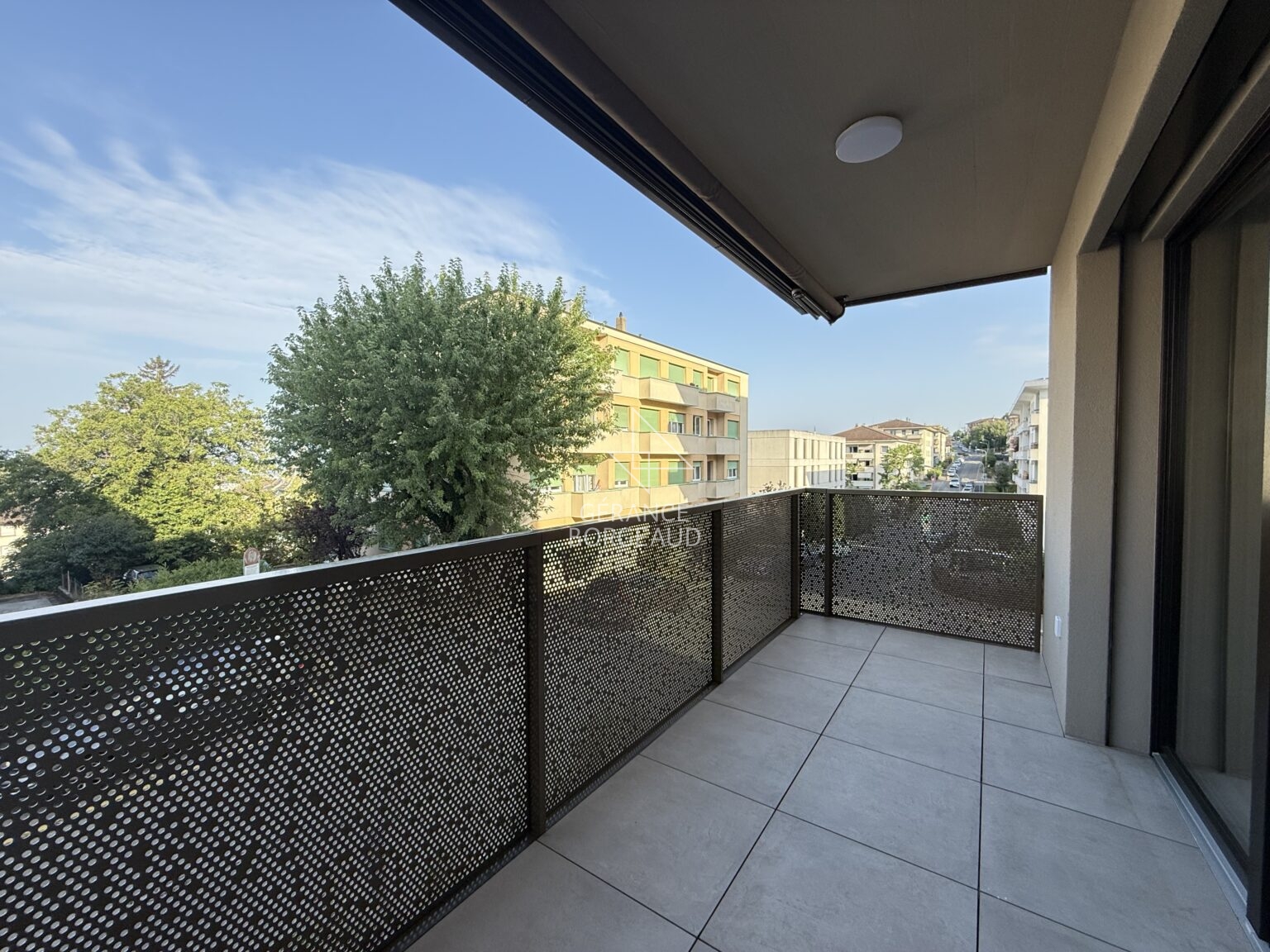 Magnifique appartement de 2.5 pièces avec vue sur le lac